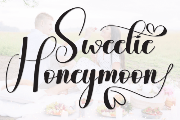 Font Review: Sweetie Honeymoon for Campaign Design